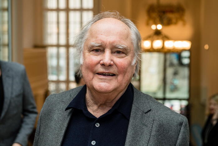Addio A Michael Verhoeven Reg