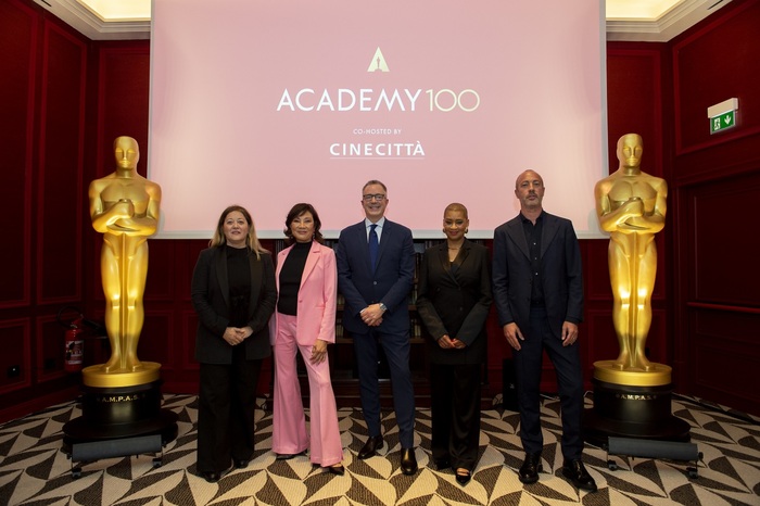 Unacademy Centenaria Una Vis