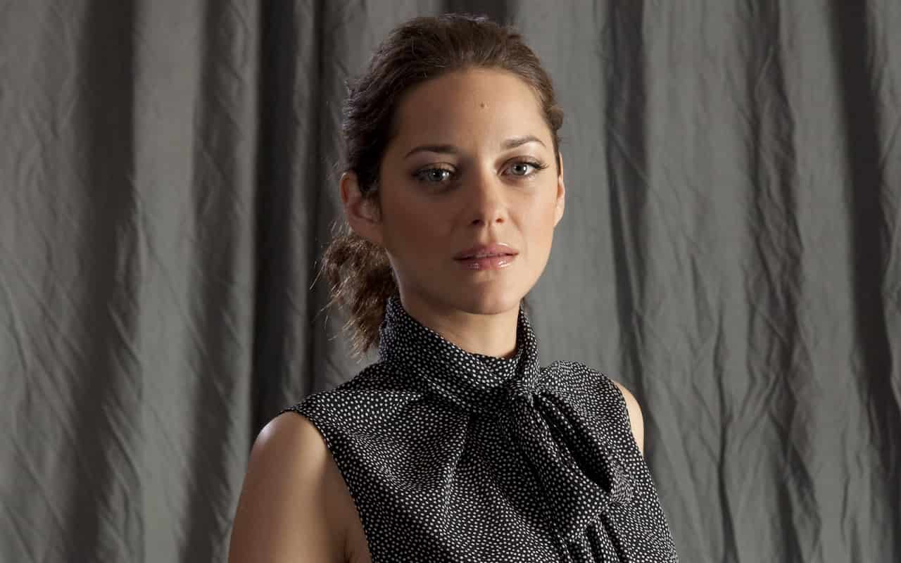 Marion Cotillard Si Unisce Al