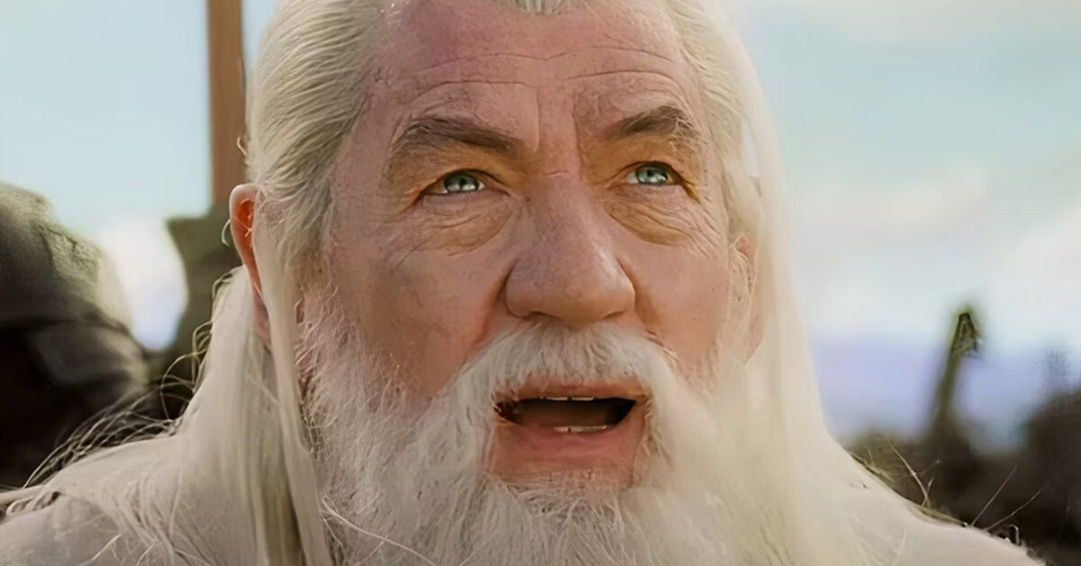 Sir Ian Mckellen Condivide Un