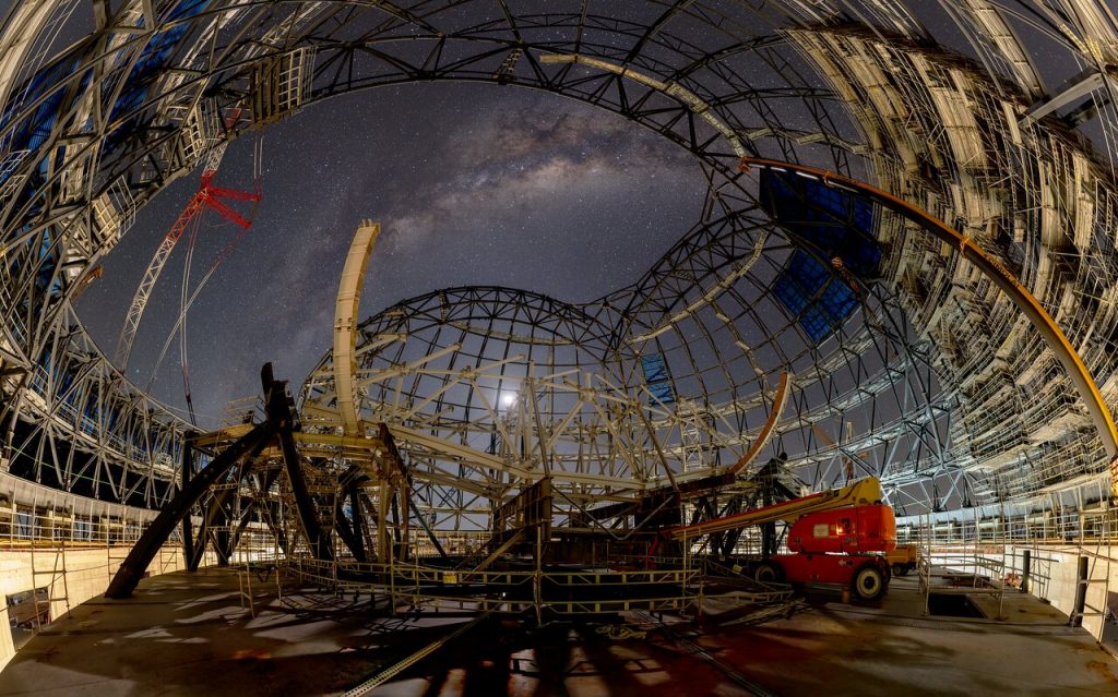 Un Gigante Celeste La Costruz