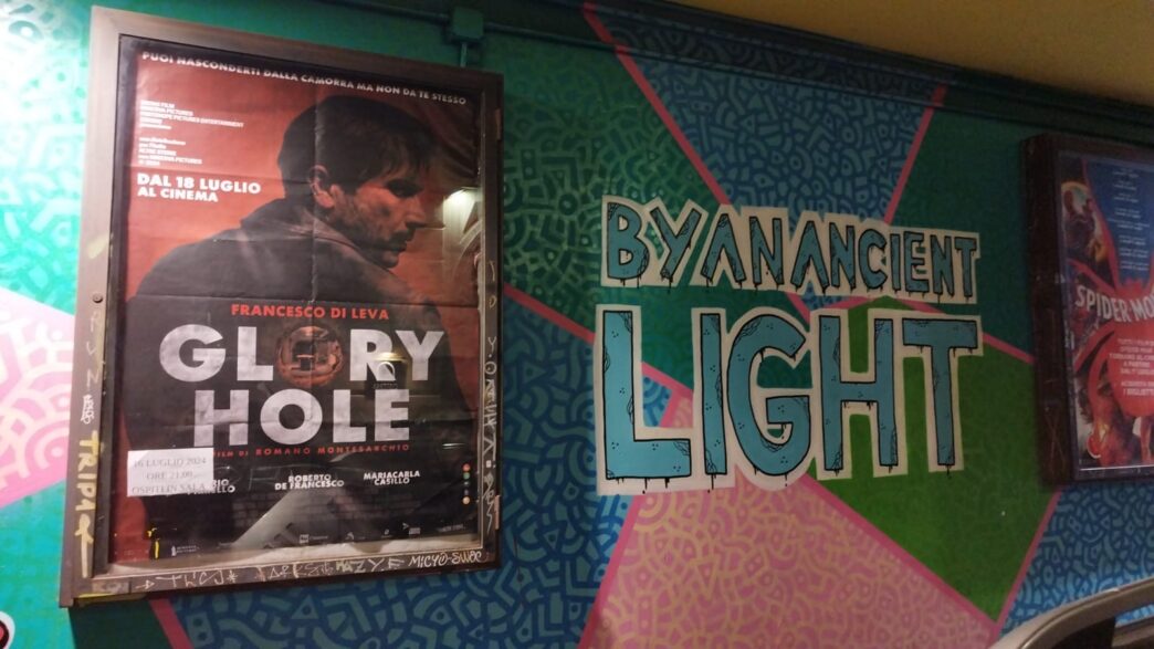 22Glory Hole Un Film di Mafia