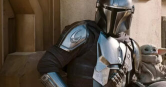 The Mandalorian E Grogu Aggio