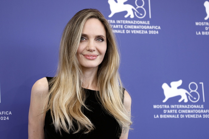 Angelina Jolie La Voce Di Mar