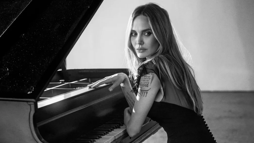Angelina Jolie Ritorno Sul Gr