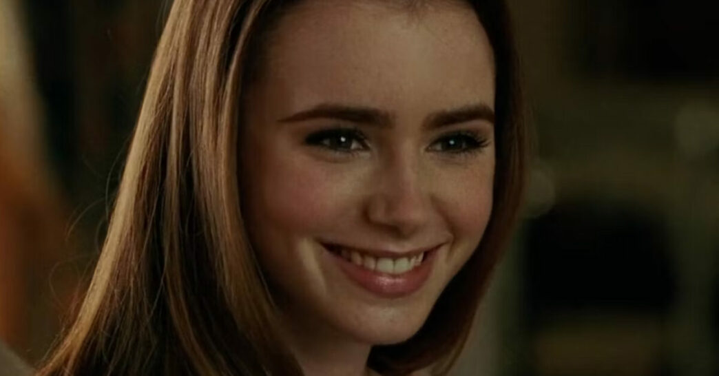 LILY COLLINS RIVELA LIMPATTO