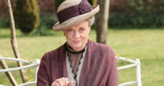 Addio a dame Maggie Smith la