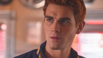 Kj Apa E Madelyn Cline Tra I P