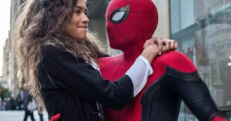 Tom Holland aiuta Zendaya a sf