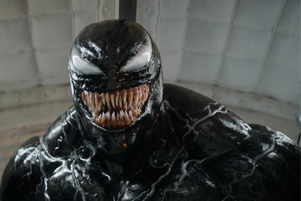 Venom Il Simbionte Fa Scalpor